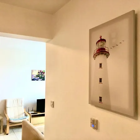 Lighthouse Apartment *